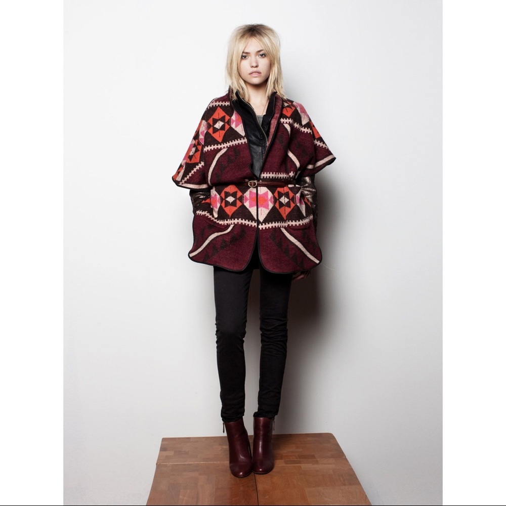 Maison Scotch Knit Poncho Vest - Picture 2 of 8